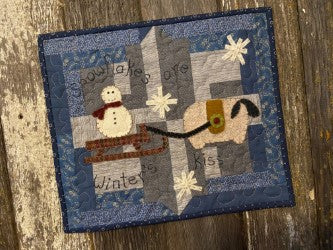 Snugg-let Winter's Kiss PDF - Mini Wool Applique Pattern