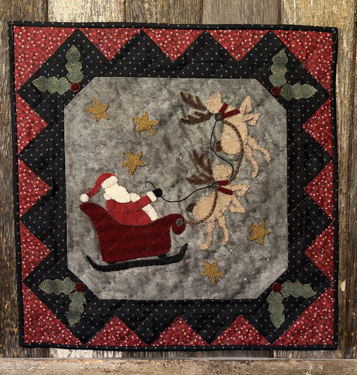 Here Comes Santa Claus - Wool Applique