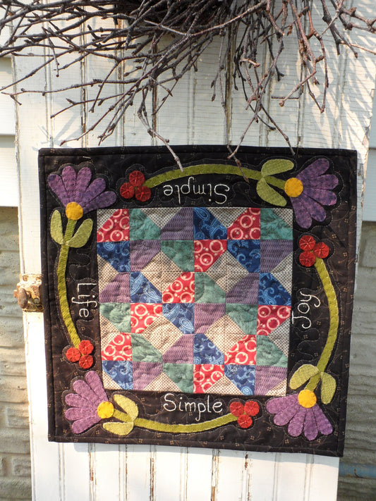 mini wool applique quilt pattern